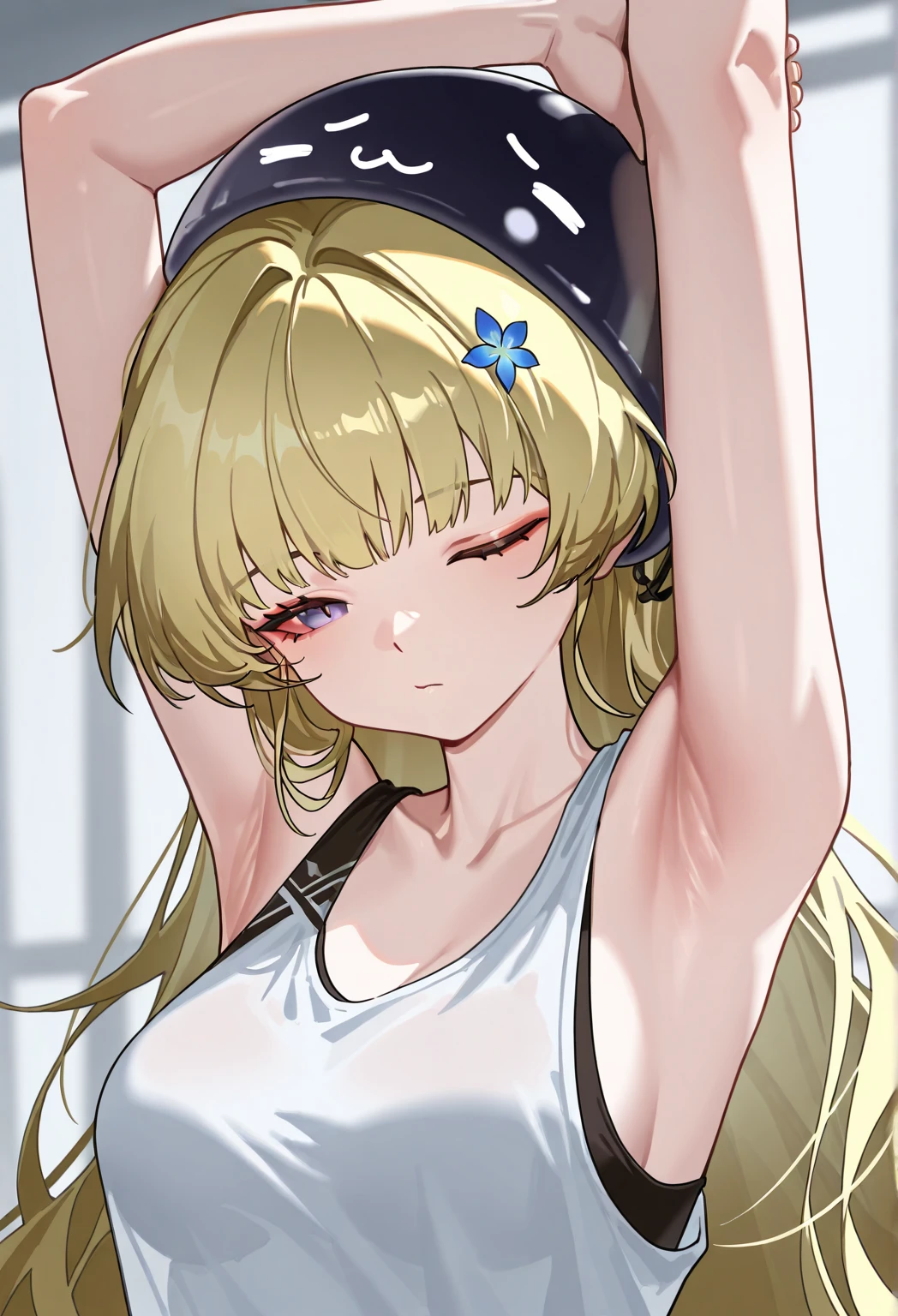 Golden ash hair and purple eyes，Beauty，Earrings，Bandage on right arm，A Yankee-like person，Voice Changer，Black spot on left cheek，Tank top，Long Hair