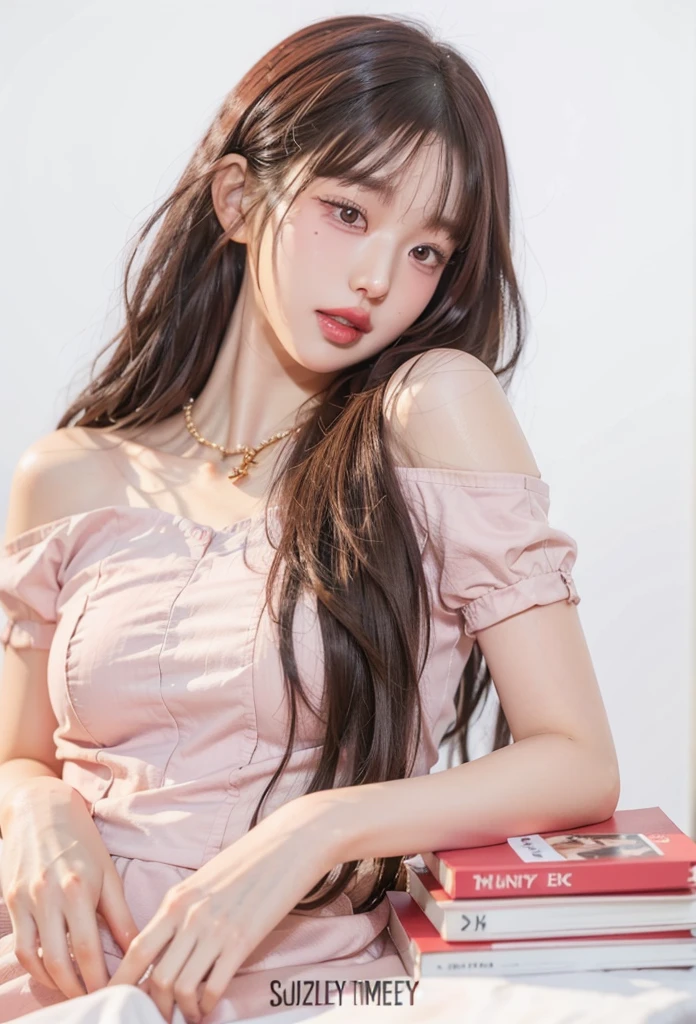 un primer plano de una persona con cabello rojo y un micrófono y ojos verde claro, ((green like eyes)), jia, jossi de blackpink, jisoo de blackpink, parque roseanne de blackpink, Estético!!!!!! genio femenino, Jisoo de Blackpink, sun yunjoo, portrait of jossi de blackpink, ella tiene el pelo largo color naranja, vistiendo traje rojo, con el pelo largo y rojo, jinyoung shin, ídolo coreano, rojo vibrante, Lalisa Manoban de Blackpink,(beautiful makeup :1.2), Wide hips, big, big ass, (best quality, 8K, masterpiece: 1.3), Clear focus: 1.2, Perfect body beauty: 1.4, strong abs, Very detailed face and skin texture. , detailed eyes, double eyelids, (long hair), having very marked curves, with greater volume in ((hips and breasts)), which makes the waist look much smaller ((wasp waist)).