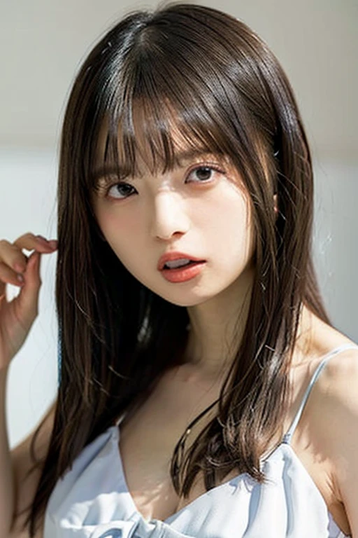 highest quality, Realistic, 8K, High resolution, 1 Girl, woman, (Skin dents), (Portraiture:0.6), nice, ((White Background, Completely naked, Small breasts:1.65)), (Long brown hair, Parted bangs:1.4), Watching the audience, (1 Girl eyes Watching the audience:1.6), Realistic, (Bokeh), (Closed Mouth, smile:1.3), nice, Purelos Face_V1:1,Completely naked、