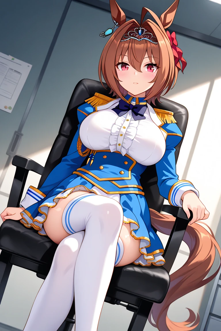 (((NSFW)))、teens girl、(((Colossal tits)))、double tooth、Awesome、Red cheeks、((((A big penis grows out of a pussy))))、(testicle)、penis、solo、futanari、Too much skin tone、Sullen expression、plump figure、big butts、((masterpiece、top-quality))、girl with、Daiwa Scarlet、Horse Girl、brown haired、twin tails、red_eyes、Pupil of the slit、Silver tiara、hair_intakes、bare_shoulders、short_sleeves、naughty face、large breasts、horse ears、red hair、 horse tail、Stand、tracen , summer uniform,