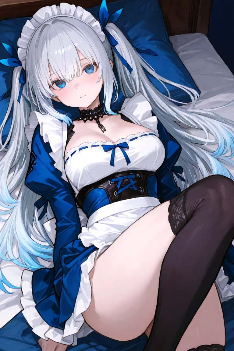 White hair, Blue eyes, White stockings, Big-breasted heels, Giantess