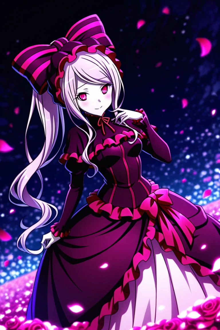 Alastor de hazbin hotel qui sourit en touchant une de ses oreilles 

