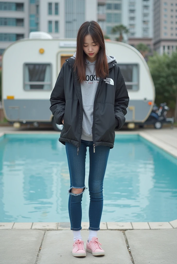 (8K、Photos brutes、la plus haute qualité、head of'artwork:1.2)、(realistic、photorealistic)、1 fille、((beach、tetas grandes、Hors de l'shoulder、mini skirt、sandals、be in a hurry、sont debout))、