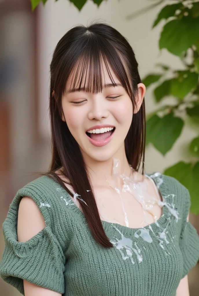 (Highest quality, 4K, 8k, High resolution, masterpiece:1.2), Very detailed, (Realistic, photoRealistic, photo-Realistic:1.37)、smile、Japanese、(Navy blue high neck sleeveless shirt)、(((Bukkake)))、Lips parted,