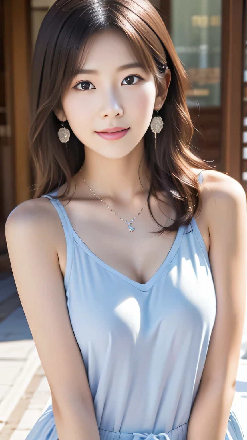 (Blue lace bra)、Wearing a necklace,