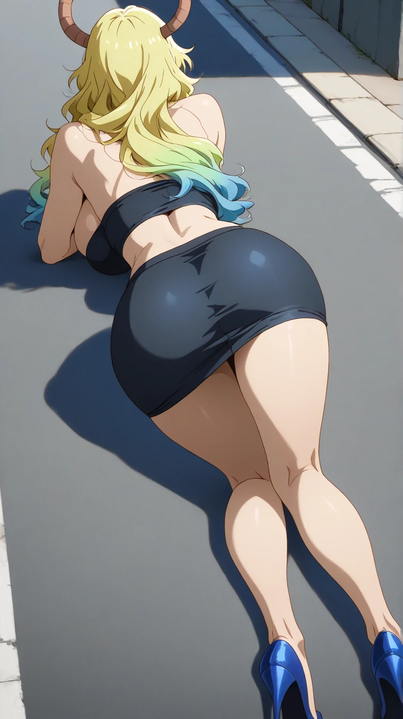 Tatsumaki having delicioso sex in a car (opening your legs) spreading her buttocks (siendo follada)