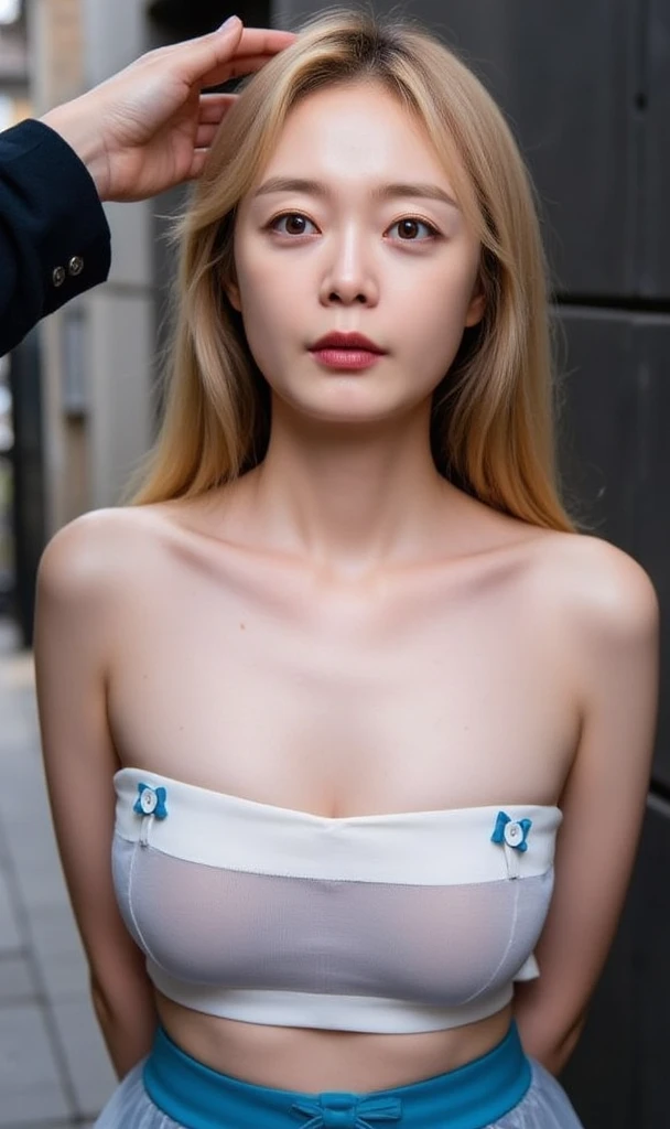 ８ｋ、High resolution、punk fashion、beautiful girl、slender body、young、colorful costumes、white skin、piercing on face,narrow eyes、london cityscape,high nose,lighting that illuminates the face、clear image、intellectual beauty、Eyes staring straight ahead、skinny、no makeup