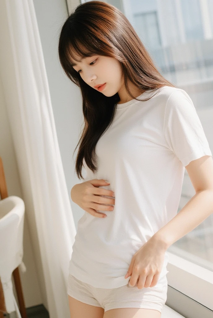 最high quality, 8k, Masseter muscle area, Vibrant, Sharp focus, high quality, High resolution, alone, Middle-aged women, Beautiful woman, 3, whole body, Wear slippers, Highly detailed face, Highly detailed eyes, Thick lips, ((Looking at the audience)), Plump figure, Sit on the sofa in the room、（Wear a long T-shirt and black skinny jeans）Beautifully styled hair, Open-necked clothing Brightly colored patterned dresses, afternoon、（Pregnant women）妊娠をhide女性((hide)) Early pregnancy