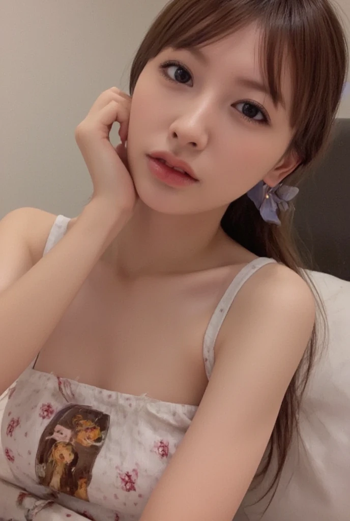 The Arapei woman lay on the bed，Red lipstick is applied to the lips, inspired by Sim Sa-jeong, korean artist, gorgeous korean young woman, Beautiful Korean woman, digital art of an elegant, portrait of female korean idol, photorealistic art style, Korean girls, Beautiful young Korean woman, artwork in the style of guweiz, realism artstyle