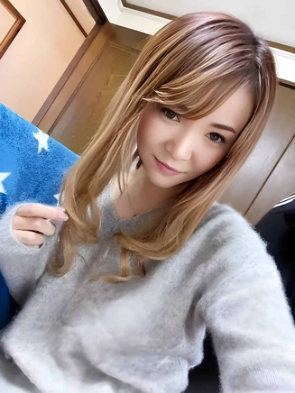 nsfw, (spread pussy:1.3) blonde　long hair　heavy makeup　very big breasts　I can see your nipples　Completely naked　school uniform　baby face　woman　cardigan　Chubby　spread your legs　oversized breasts　obesity