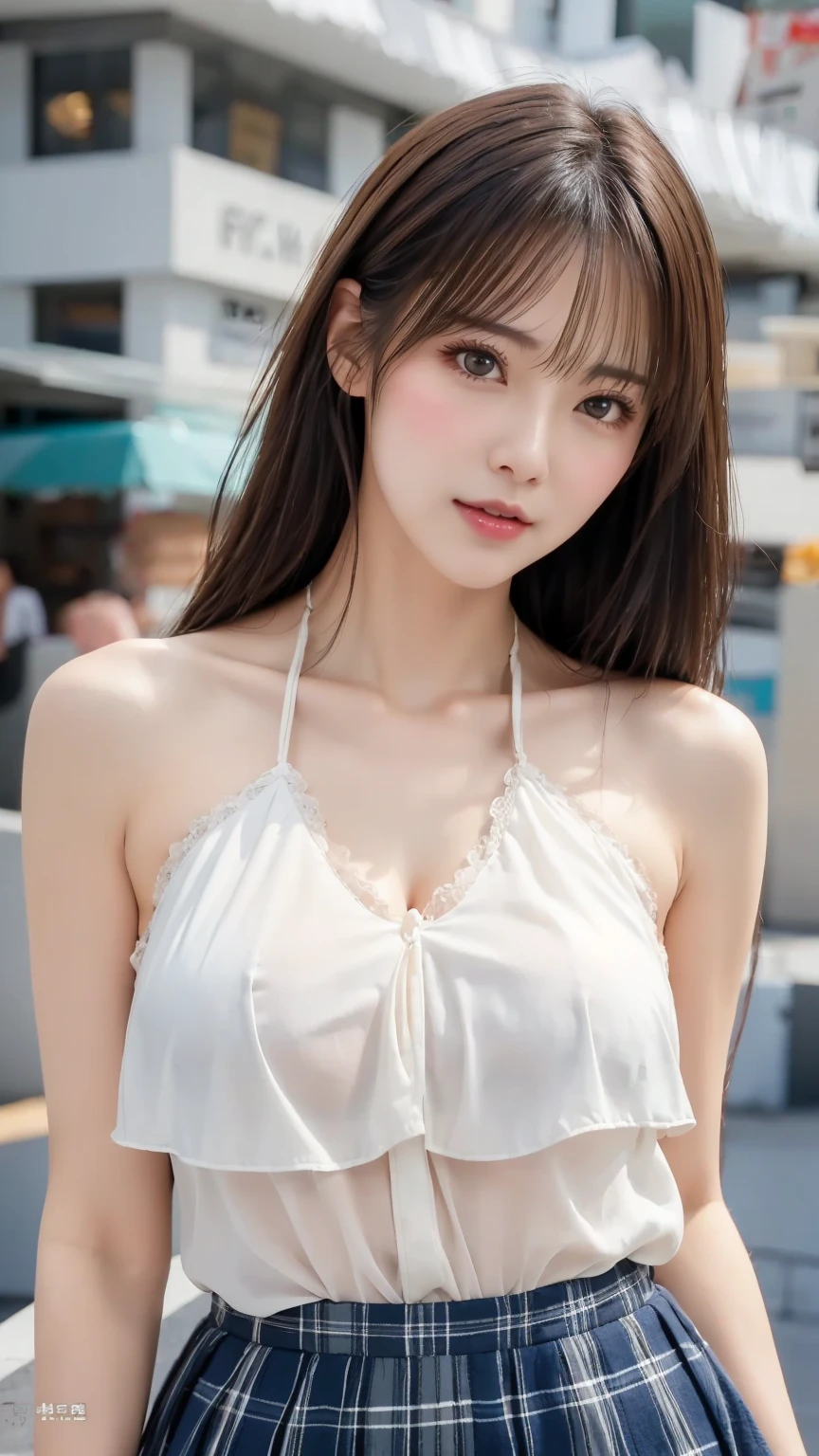 France、Italy、smile、Your eyes are sparkling、Big eyes、White see-through、camisole、20-year-old、