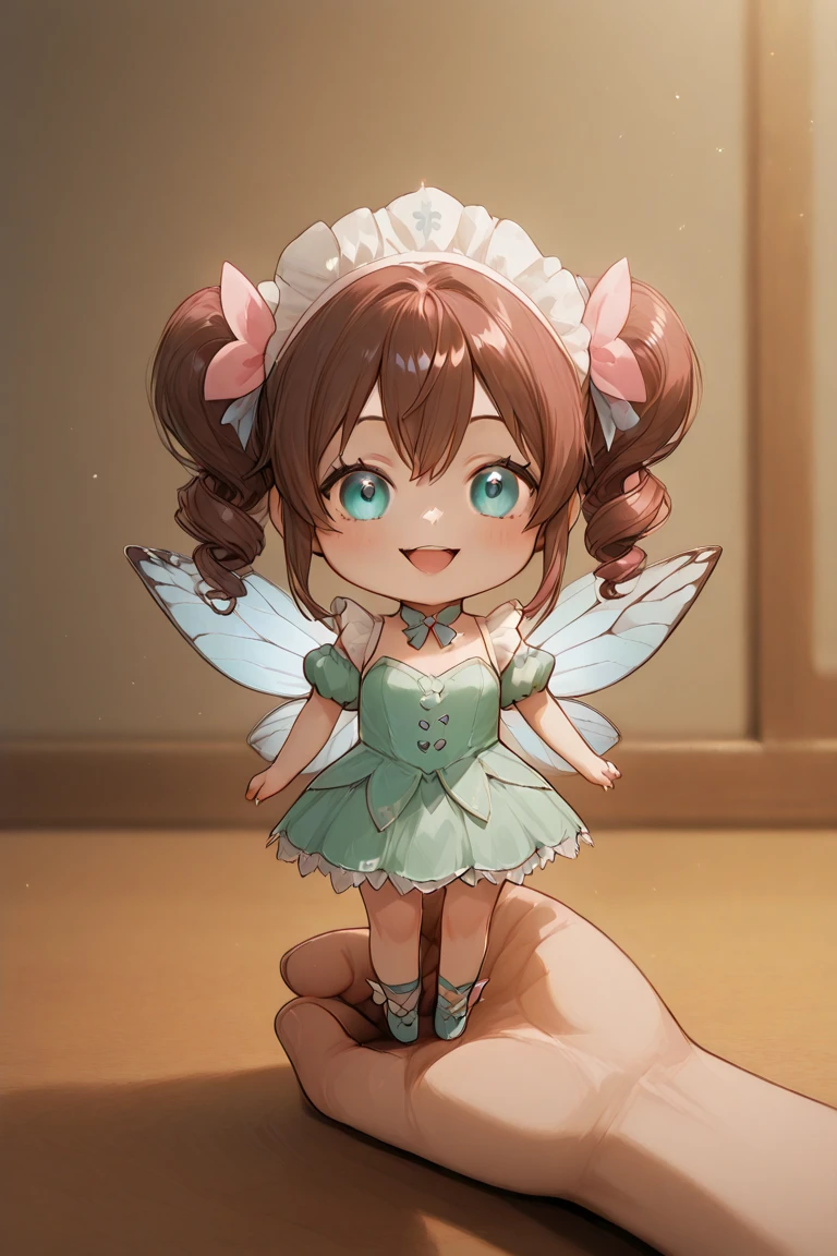 The fairy in the hand、 rosa 、 Palm size 、 little fairy、scary face、minigirl、 whip