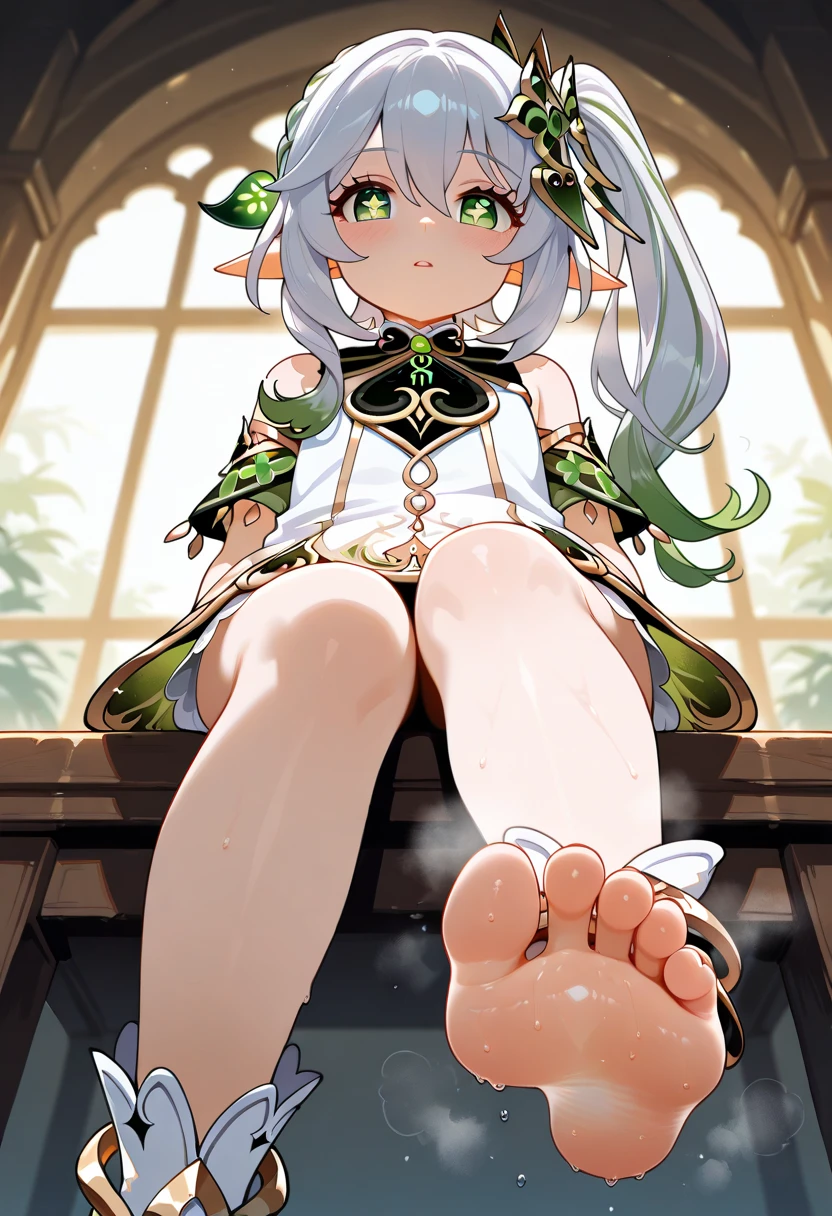 A girl brow hair and green eyes using stirrups leggins barefoot puting her feet front the camera Open her leg showim her vagina