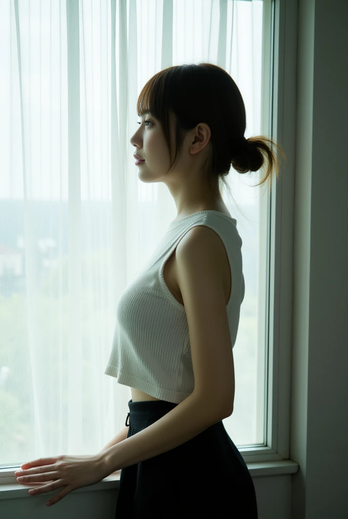 highest quality, High resolution, masterpiece :1.3),The beginning of the sparrow, masterpiece, (Realistic:1.4), highest quality, Upper Body, In the classroom, friend,Golden lighting, RAW Photos, 8K Ultra HD, Film Grain, One girl, Brown Hair, short hair, Brown eyes, Anime Coloring, View your viewers, Sportswear, View from afar