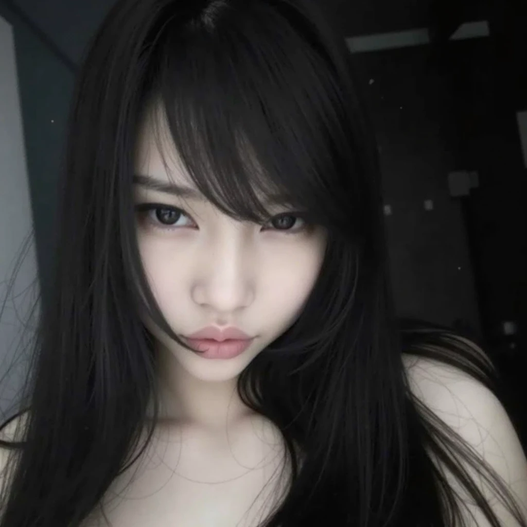 there is a woman in a black dress posing for a photo, cruel korean goth girl, Ulzzang,  coreana,  Asian, com cabelos longos e olhos penetrantes, beautiful  Asian,  Asian with long hair,  chinesa, características Asians, 🤤 retrato de , 1 8 are, shikami, pale gothic beauty, kanliu666