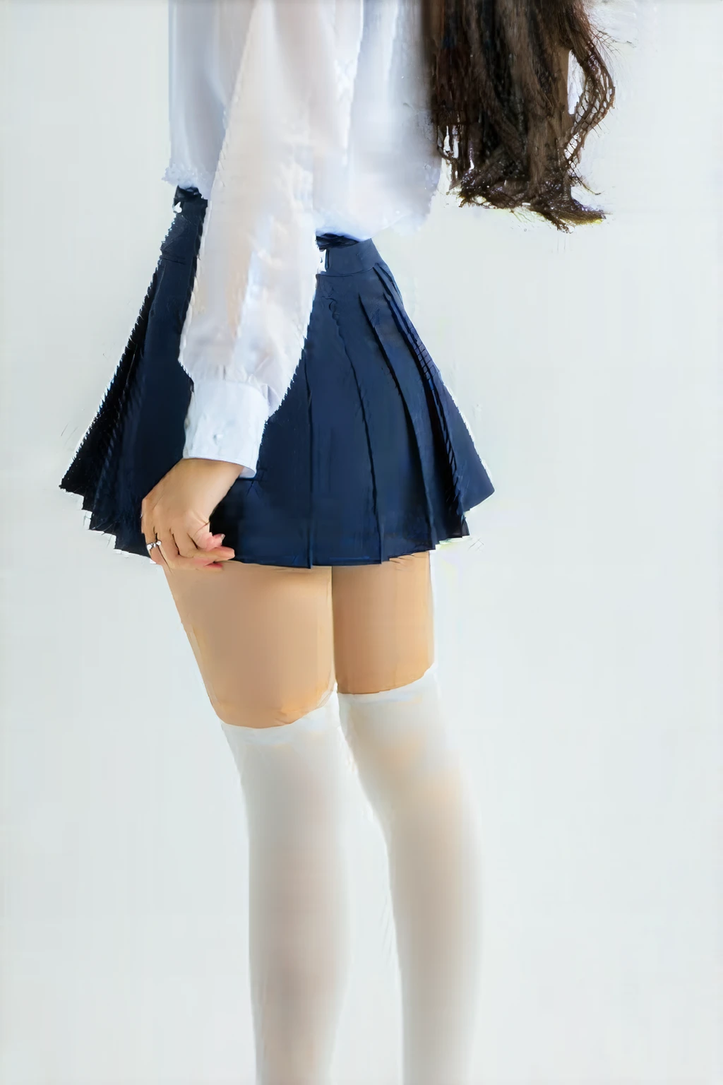 ((highest quality、8k、masterpiece:1.3)),(((((fullbody shot))))),Ultra-high resolution,big eyes,Japanese,forehead,bangs,(a girl),(1 girl),((20 years old)),((facing at viewer)),(long hair),(((black sailor uniform))),(grin),((standing)),(loafers),((pleated mini skirt)),(((pussy))),((skirt lift))