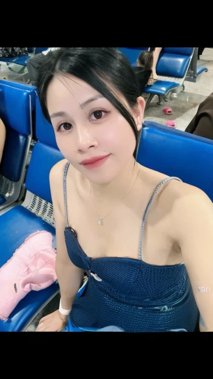 a beauty girl ,wear gorgeous hanfu, Chinese style buildings, landscape