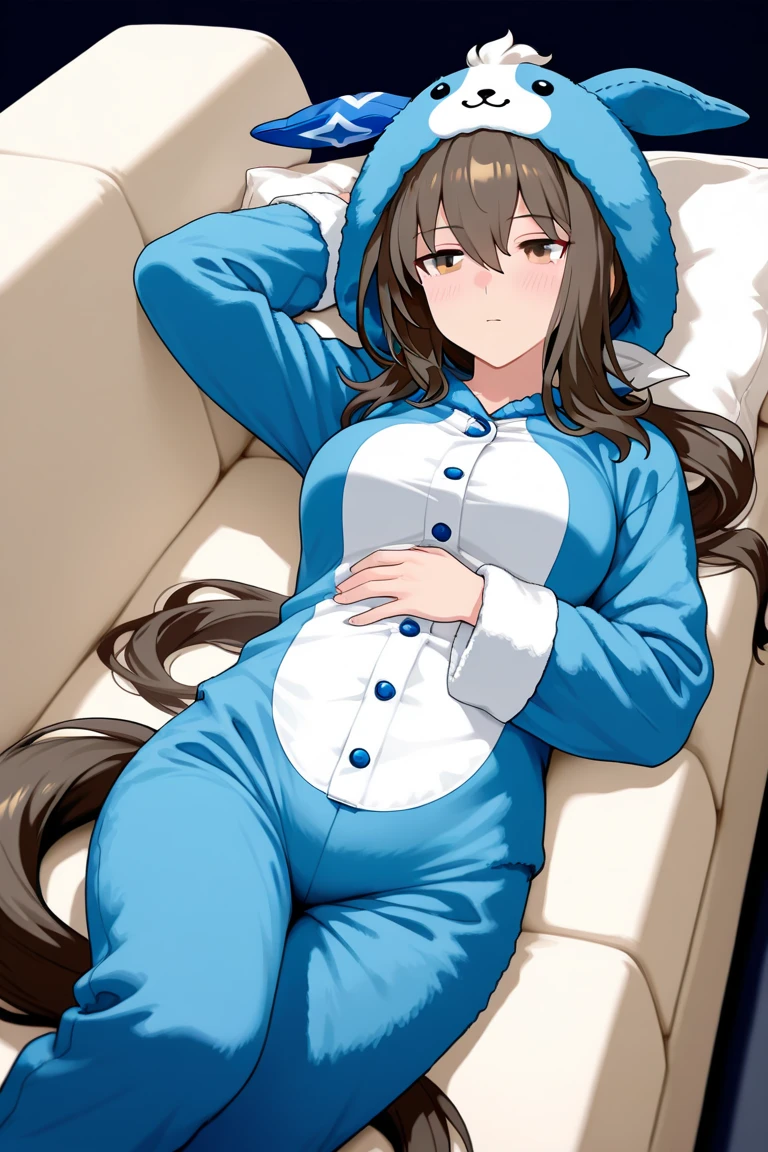 Kigurumi Costume Pajamas、Sexy Big 、A cute 15-year-old girl with a sexy and cute look, beautiful and sexy face、A strong wind blows my hair in front of my face、With straight blonde hair、beautiful, Cute and sexy eyes hidden behind long bangs、Costume pajamas