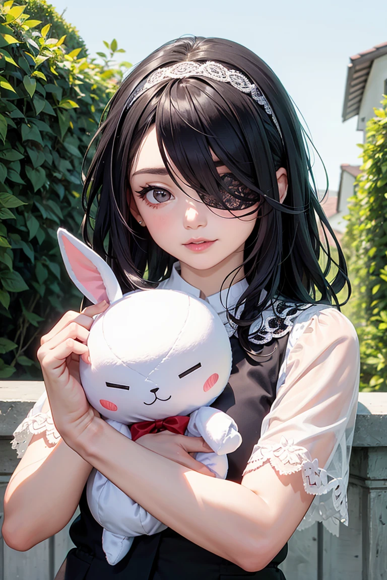Una chica de llamativo pelo blanco.、Orejas y cola de zorro、cosplay、Beautiful dynamic pose、adornos para el cabello、pantimedias negras、Sin manga、sonrisa、El fondo es azul, perdida en un bosque de terror, portales de magia 