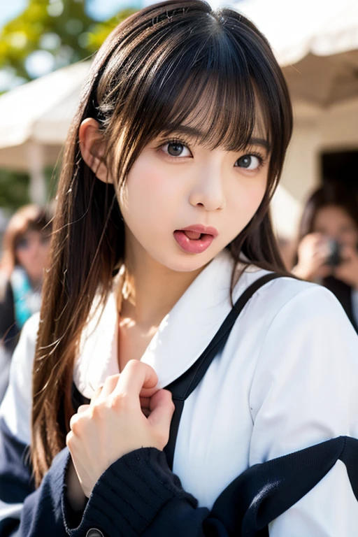 wet tongue、pink lips