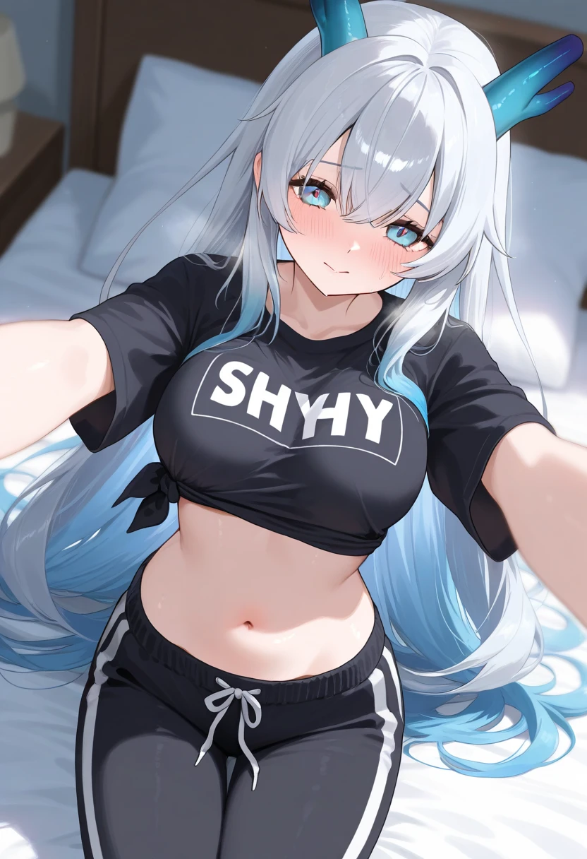 Cat ear、work、Looks very painful、Small face、adult、Very embarrassed look、((Big Breasts))、Very impatient、Trembling、Sweating、Are pregnant、disease、abdomen、abdomen、Wearing gym clothes、Show only your belly、Last month of pregnancy、1One navel、Sitting on the sofa、((((((とても大きなabdomen)))))))、限界を突破した大きさのabdomen、Very fat