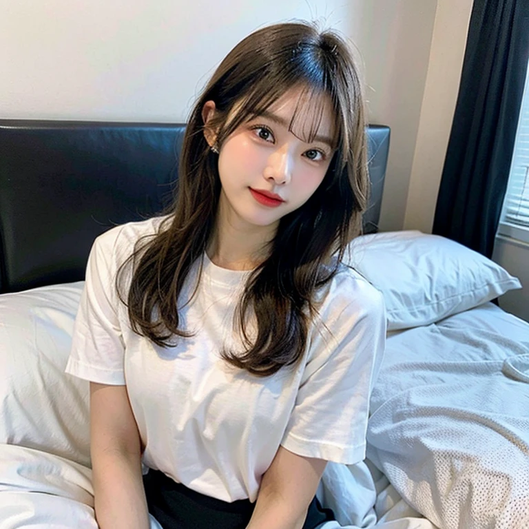 (masterpiece:1.3), (8k, Realistic, RAW Photos, Best image quality: 1.4), 20-year-old girl、(Random Hairstyles:1.2)、Highly detailed face、Attention to detail、double eyelid、Sharp focus:1.2、Beautiful woman:1.4、Light brown hair、Highest quality、masterpiece、Ultra-high resolution、(Realistic:1.4)、Highly detailed and professional lighting、Brown Knight、thin、smile、Long black hair、Deadly position、Beautiful Skin、Random Pause、Shiny Hair、Sculpture model pose、Looseｔshirt、hot pants、On the bed