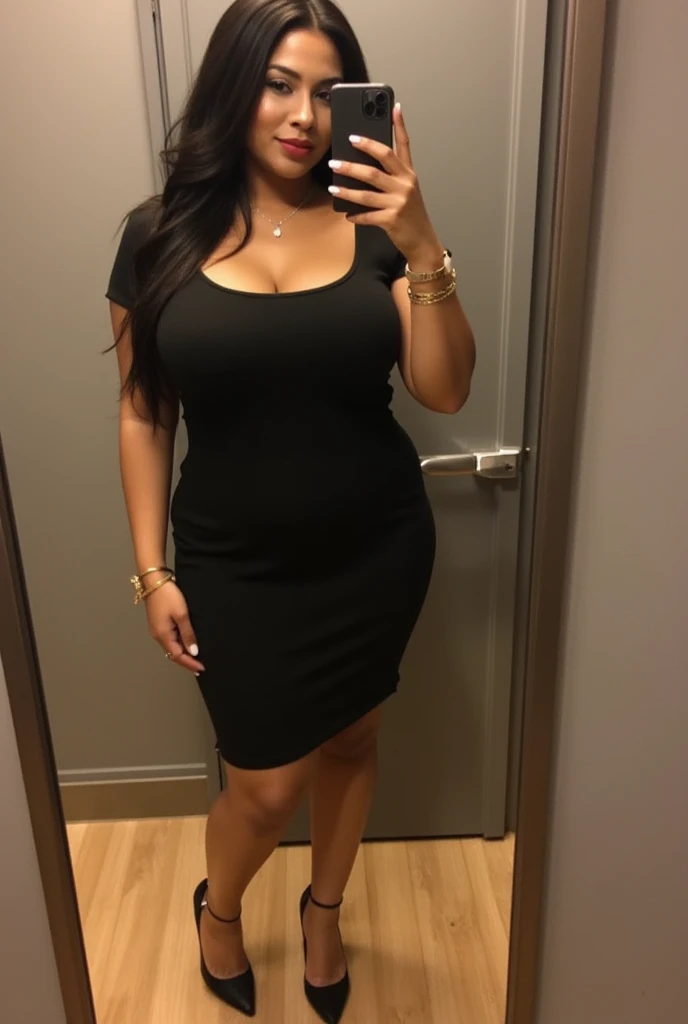 femme de 20 ans, Cheveux noirs ondulés ,arabe aux yeux marron, Des seins généreux et lourds , chubby, lèvres pulpeuses, naturellement courbé, cuisses musclées , fitting room, chemisier et jupe longue ,selfie, heels 