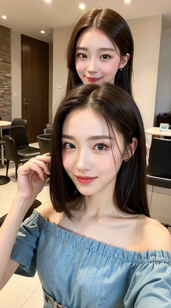 ((La mejor calidad、La pieza maestra:1.3))、enfoque de nitidez:1.2、(realista、photorealestic:1.37)、mujer hermosa perfecta、Textura facial y de piel muy detallada.、Detailed eyes and double eyelids..、Little smile、Pelo Atajo、smaller bust、small necklace、Lightweight cotton summer dress、calle de noche、embotellamiento、