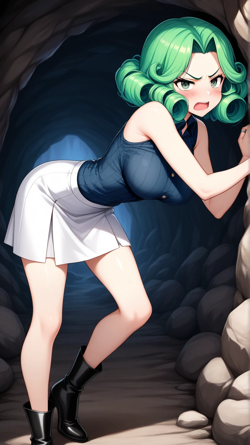 Girl standing in the forest,Short kimono dress,,Beautiful thighs,Embarrassed,To pee,Peeing,Overgrown with trees,barefoot　Hold the crotch,spill liquid from crotch,