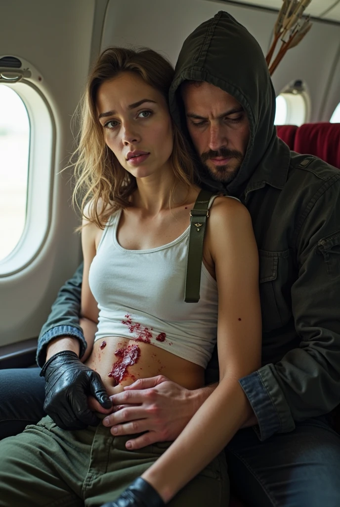 Une jeune femme de 25 ans, italienne aux cheveux mi-longs rouges et lisses, est assise dans un siège d'avion. On peut voir que Ses poignets sont entravés par des menottes, et dans un maillon des menottes il y a une chaîne Une qui va jusqu'au pied du siege. Une écharpe en soie rouge lui couvre juste la bouche , ajoutant une touche inquiétante à la scène. Dans son regard on peut voir la soumission qu elle a envers l homme âgée de 20 ans italien qui est assis a côté d elle . Il a les cheveux noir longs et en queue de cheval avec une chemise noir en soie musclée et un pantalon noir . Sur son visage on pouvait la douceur et la satisfaction.