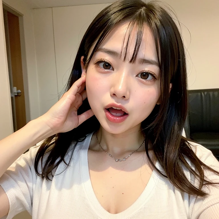 Deep Amatio, Cum in the back of my throat, Painful expression, Wide-eyed and surprised expression