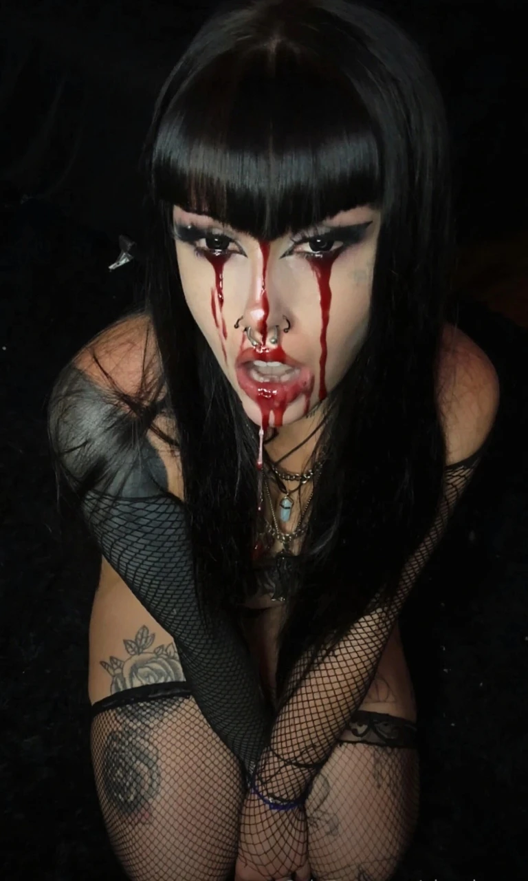 A chained demon wolf with dark hair and red eyes, very cute and sexy and very wet with something white and sticky on the legs and feet and in all the holes on the body and details on the mouth with milk coming out of it and the feet wet with milk with very , a lot of milk in her mouth, and she showed off more than she should,
becoming much sexier and with much more milk,
11 years.