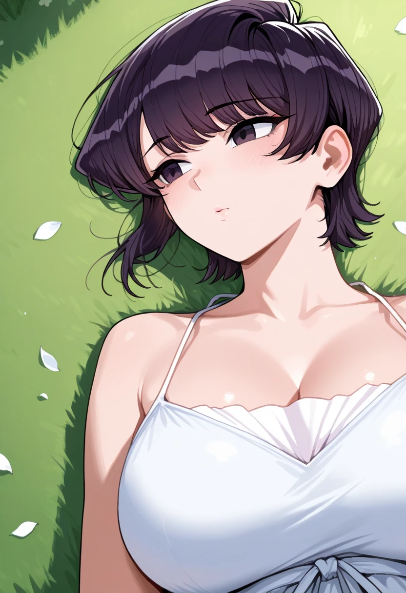 Amazing portrait of a sexy cute girl with short bob hairstyle and seductive gaze。Lips slightly parted, blushing intensely、Lying in bed, wearing an off-the-shoulder green T-shirt that exposed her shoulders, she was desperately agitated.、I'm lustful。
