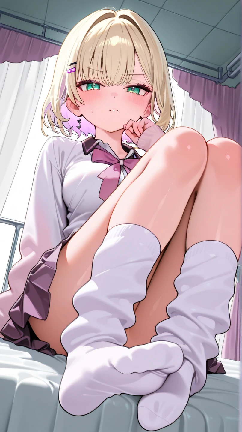 (8K、Highest quality、highest quality、masterpiece)、Detailed face、One girl、Blonde、 ((Brown skin:1.4))、bionde、short hair、Grey Eyes、blush、Embarrassing、Embarrassed、Open your mouth、big breasts、((naked pussy)、Full body portrait、mini skirt、Skirt Lift、Nurse uniform、nurse's uniform、White knee-high socks、White Sandals、pussy big penis、penis masturbation