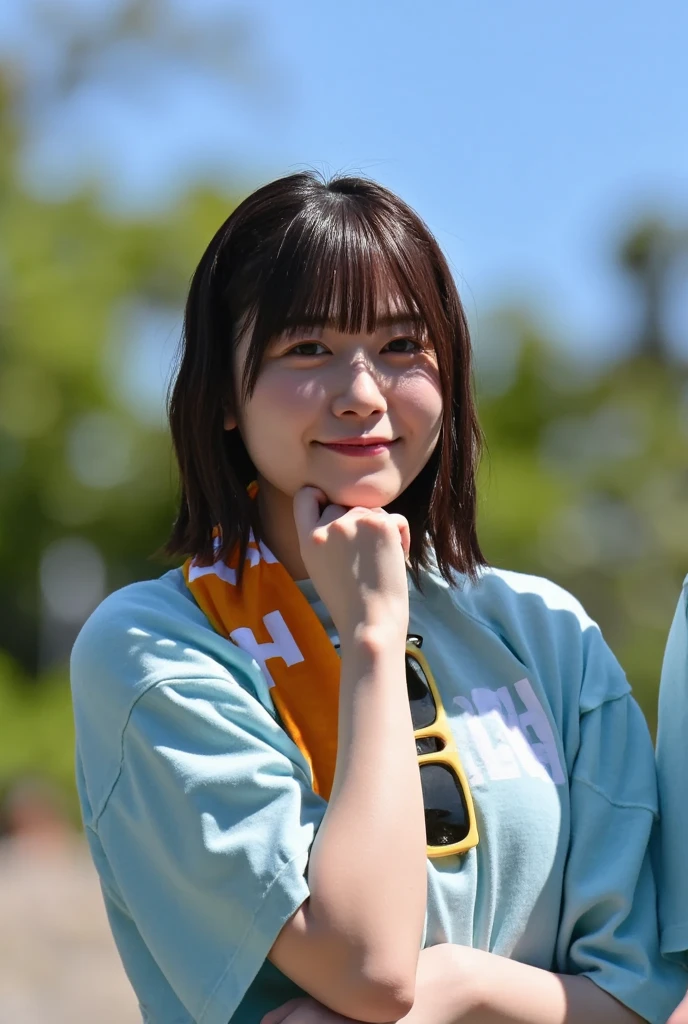 Highest quality、masterpiece、High sensitivity、High resolution、Detailed Description、Slender women、Glasses、Cheering for Soccer、