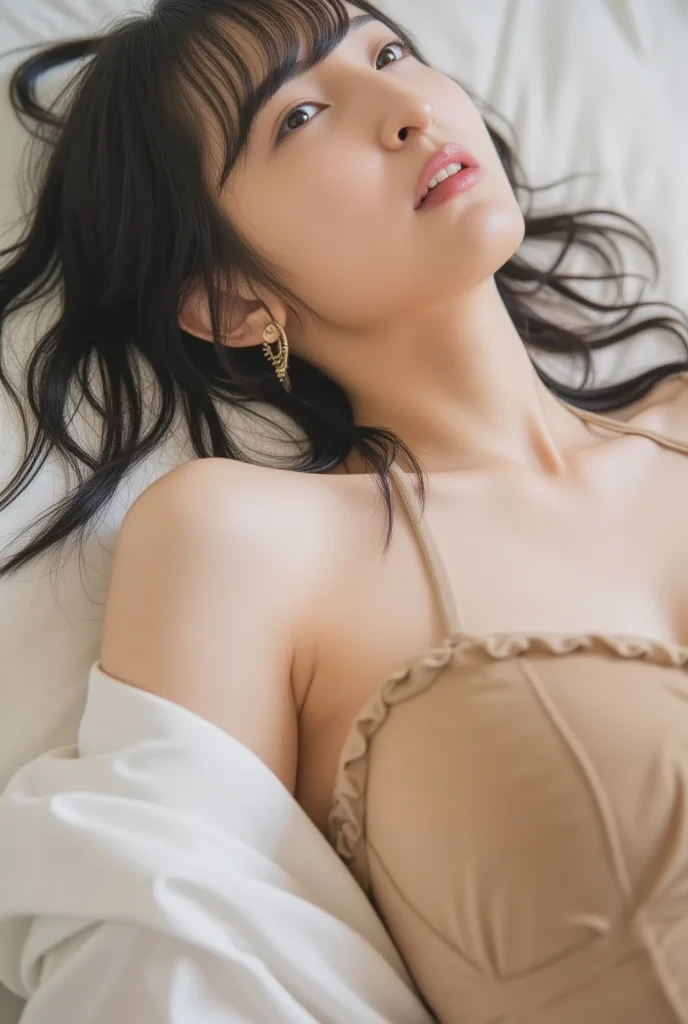 (Sleeping in bed:1.5),masterpiece、Highest quality、High resolution、Tabletop、wallpaper、Realistic、Bright lighting、Professional Lighting、Face Light、Smooth lighting、Japanese women、Beautiful woman、、Modeled、gravure、sexly、so beautiful、Beautiful Skin、Beautiful and exquisite、Detailed face、slim、Large Breasts、Cleavage 、short hair、Brunette colored hair、Brown eyes、Japanese Kimono、Japanese Yukata、(Eyes closed:1.5)、(Expression of enduring pain:1.5)、(Expression of enduring pain:1.5)、The costume is white,Bra is visible,