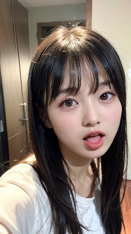 Light smile、natta、Raw photography、(((Portrait of extreme beauty)))、((glistning skin))、女の子1人、19-year-old beautiful girl in Prague、bright expression、((brown haired))、[Big blue eyes that shine like jewels]、Glossy glossy skin、Silky long straight hair、eye liner、Beautiful bangs、Hair between the eyes、((​masterpiece、top-quality、ultra-detailliert、Film Light、intricate-detail、hight resolution、ighly detailed))、细致背景、8KUHD、Digital SLR、Soft light、hightquality、Film grain、FujifilmXT3 、Shallow depth of field、natural soft light、Kamimei、Lush bust