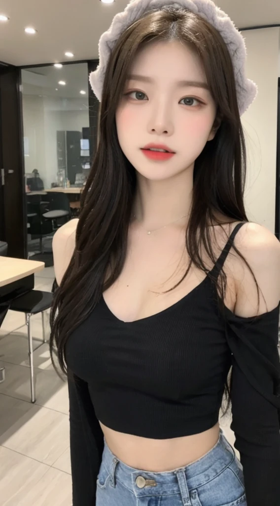 ((Realistic lighting, best qualitiy, 8k, 杰作:1.3)), sharp fokus:1.2, 1girl, Beautiful Women with Perfect Figure:1.4, Slim abs:1.1, ((Dark-brown hair)), (Black crop top:1.4),(al fresco,during night:1.1),mall,Ultra-fine face,Fine eyes,Double eyelid,