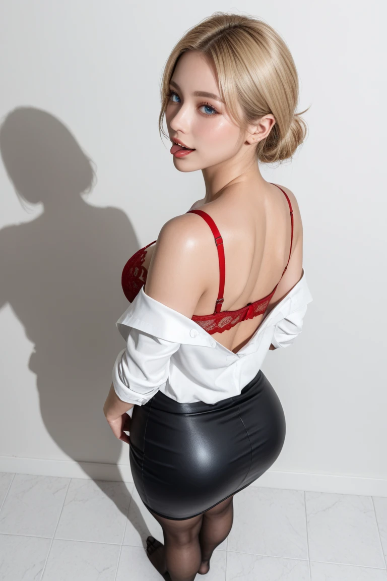 Black Swimsuit、bikini、sexy、Big Ass、The swimsuit is digging into her butt