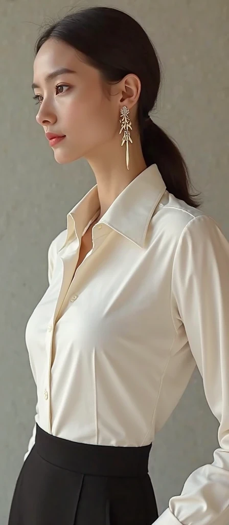I&#39;d like a collared shirt with a cream-colored clip.