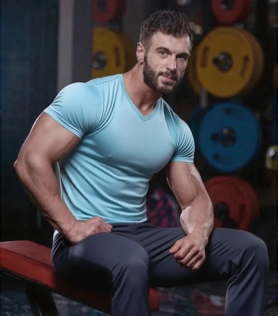 40 years old,One Man,Faces of the Turks、Black Suit,Gym、Sit on the machine with your legs wide open、muscle、chest hair、pubic hair、Solid system、Sweat、Gay ,Very Very Short Hair、Stubble,Handsome、The crotch area is bulging。Hermes Belt。