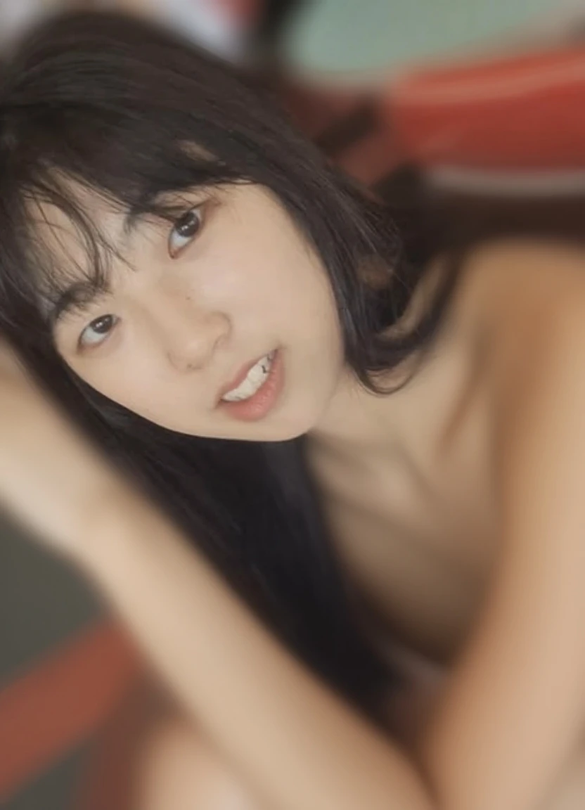 Highest quality, Ultra-high resolution, 8k, RAW Photos ,pretty girl, Japanese, alone, Face enduring pain、To show off laying eggs、View from below、wet body, wet pussy, (((((Laying eggs from pussy)))))、(((oviposition from pussy)))、open wide pussy