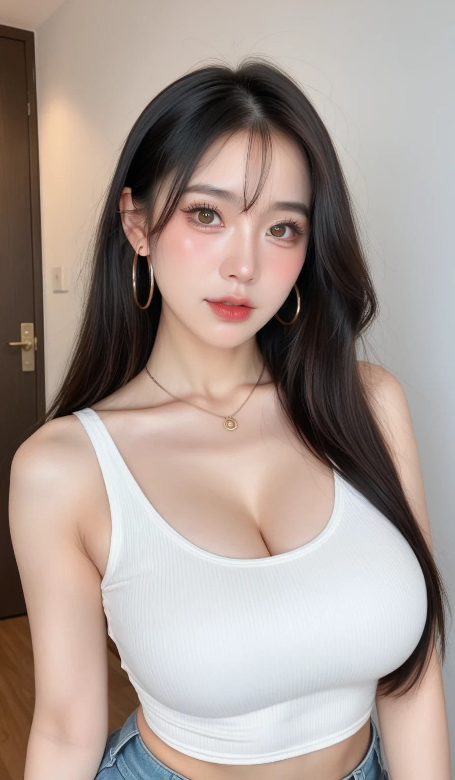 close up，1 girl，25 age old，Delicate face shape，is very beautiful， 独奏， [Shiny hair，light grey hair： lightblue hair：0.2]， jewely，Silver necklace， looking at viewert， ssmile，黑The eye，Perfect and beautiful face shape，Detailed and perfect body shape，Perfect Finger，long whitr hair， The shirt，Black ladies suit， station， streaked， inside in room， 耳Nipple Ring，hight contrast， natta， deep colour。