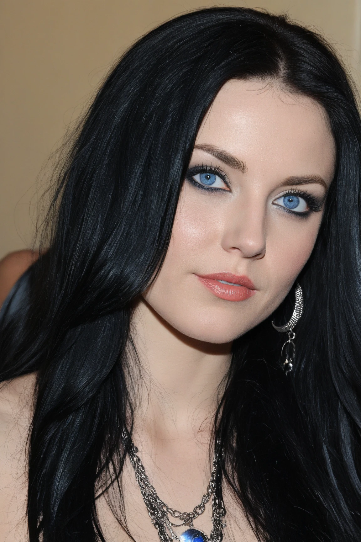 Uma garota de cabelo preto sozinha, olhos azuis, 17 anos, goth clothes, amy lee,