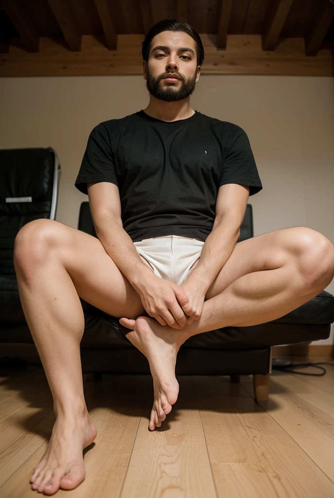 (( Homem)) (( Feet with white socks)) (( sem camisa ))
