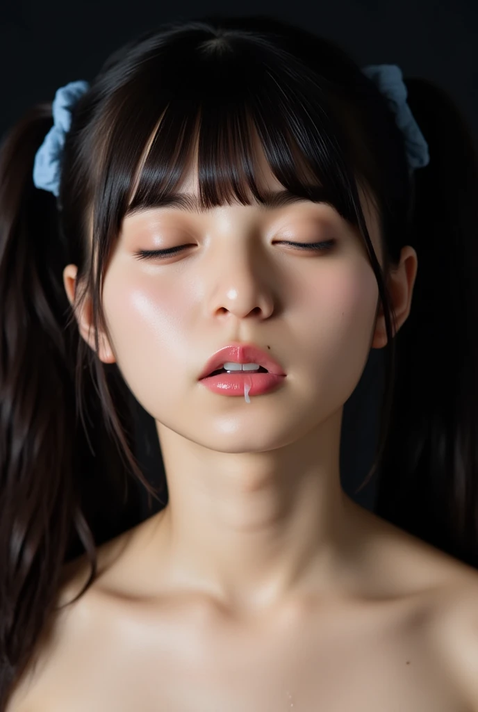 One girl is panting、Panting as milky juices splash on the face、The whole body is covered in milky white、Panting expression、Putting out、Face having sex
