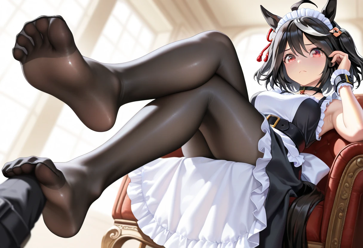 Twin tails　Brown Hair　Lolita Face　Black Knee High　Panty shot
