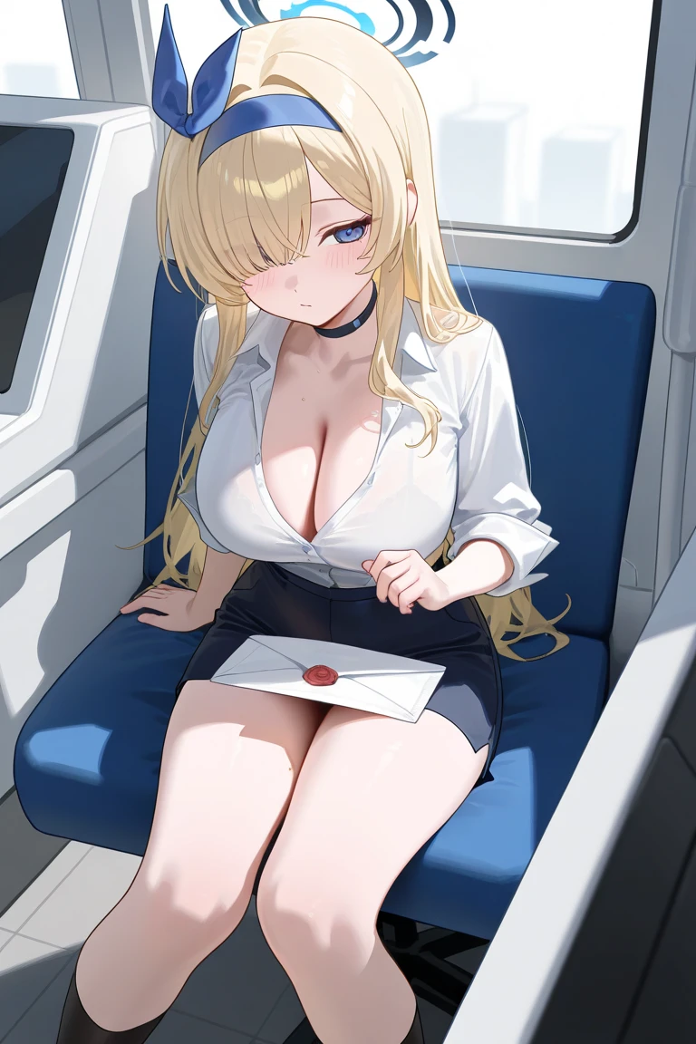 Short Hair、Blonde、tits、Cabin attendant、garter belt、Open your legs while crouching、Perfect body