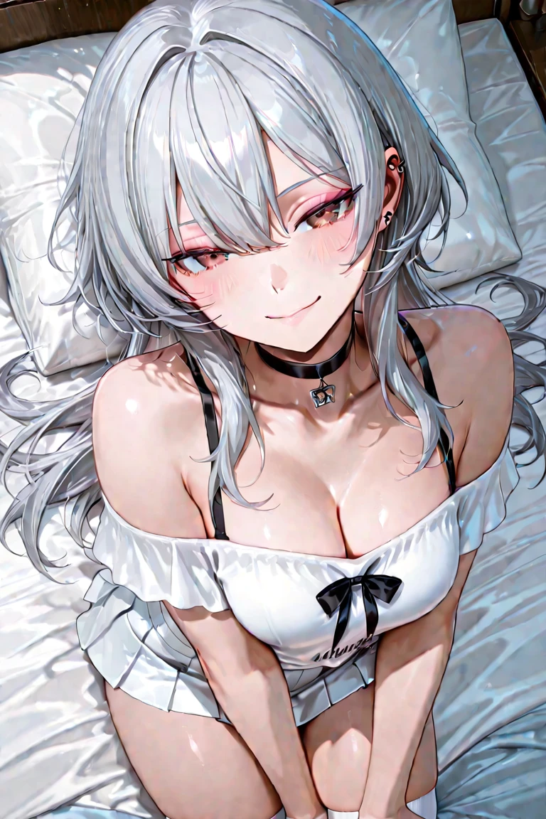 White Hair、Pink Eyes、Short Hair、laughing、Only one girl、alone、Cute、Face is close、Night、laughing、At the bed、Blushing、Erotic、Stick your tongue out
