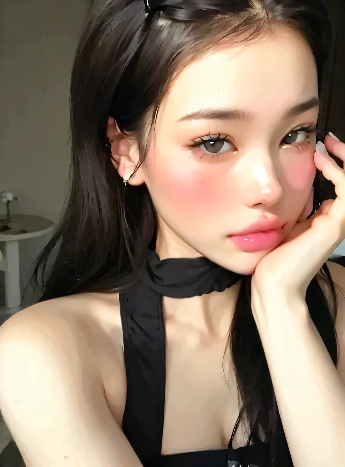 Femme asiatique cheveux longs noir yeux d'amende grain de beauté sous l'oeil droit lèvre rouge sang en tenue d'écolière avec peux de forme ère sadique